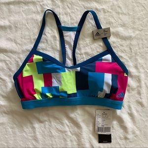 adidas NWT Sports Bra Size Small